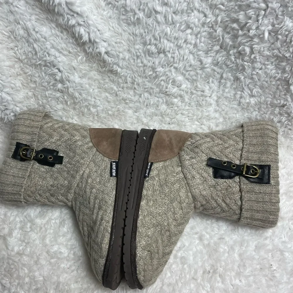 Mukluks beige and gray knit boots brown faux suede trim faux fur lining …